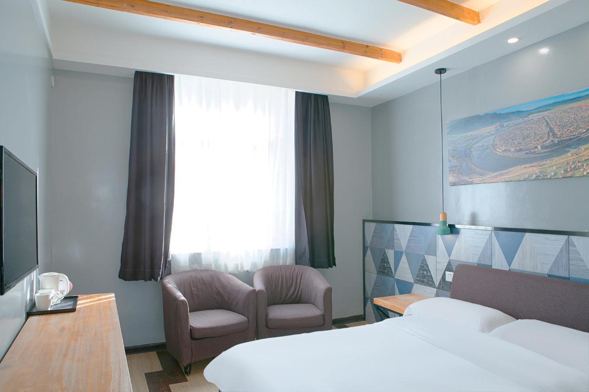 The Cloudland International Youth Hostel Close To The City Center,10 Min Walks To The Subway, Close To The Night Market, Old Street, Green Lake, English-Speaking Service, Free Activity Convenient Payment And Visa Cards Are Accepted Kunming Exterior photo