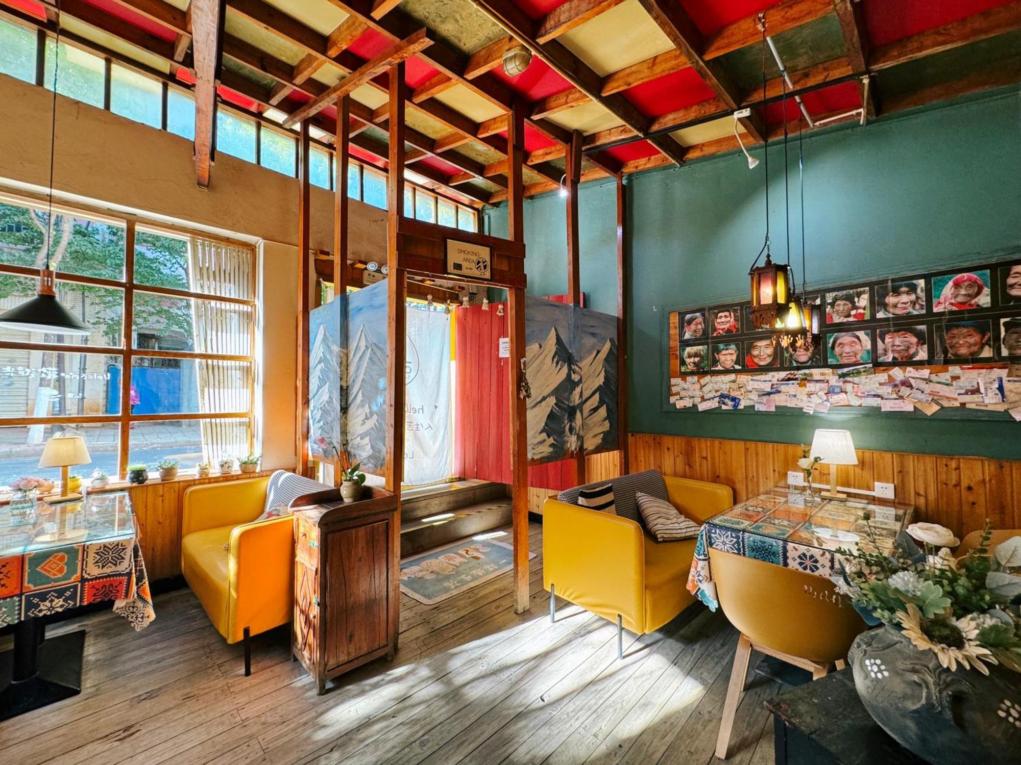 The Cloudland International Youth Hostel Close To The City Center,10 Min Walks To The Subway, Close To The Night Market, Old Street, Green Lake, English-Speaking Service, Free Activity Convenient Payment And Visa Cards Are Accepted Kunming Exterior photo